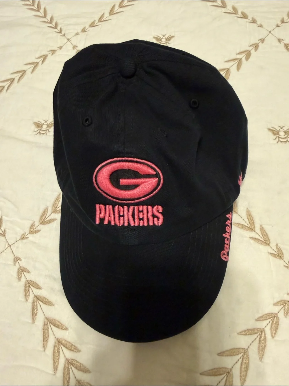 ‘47 Green Bay Packers Black and Pink Embroidered Adjustable Hat